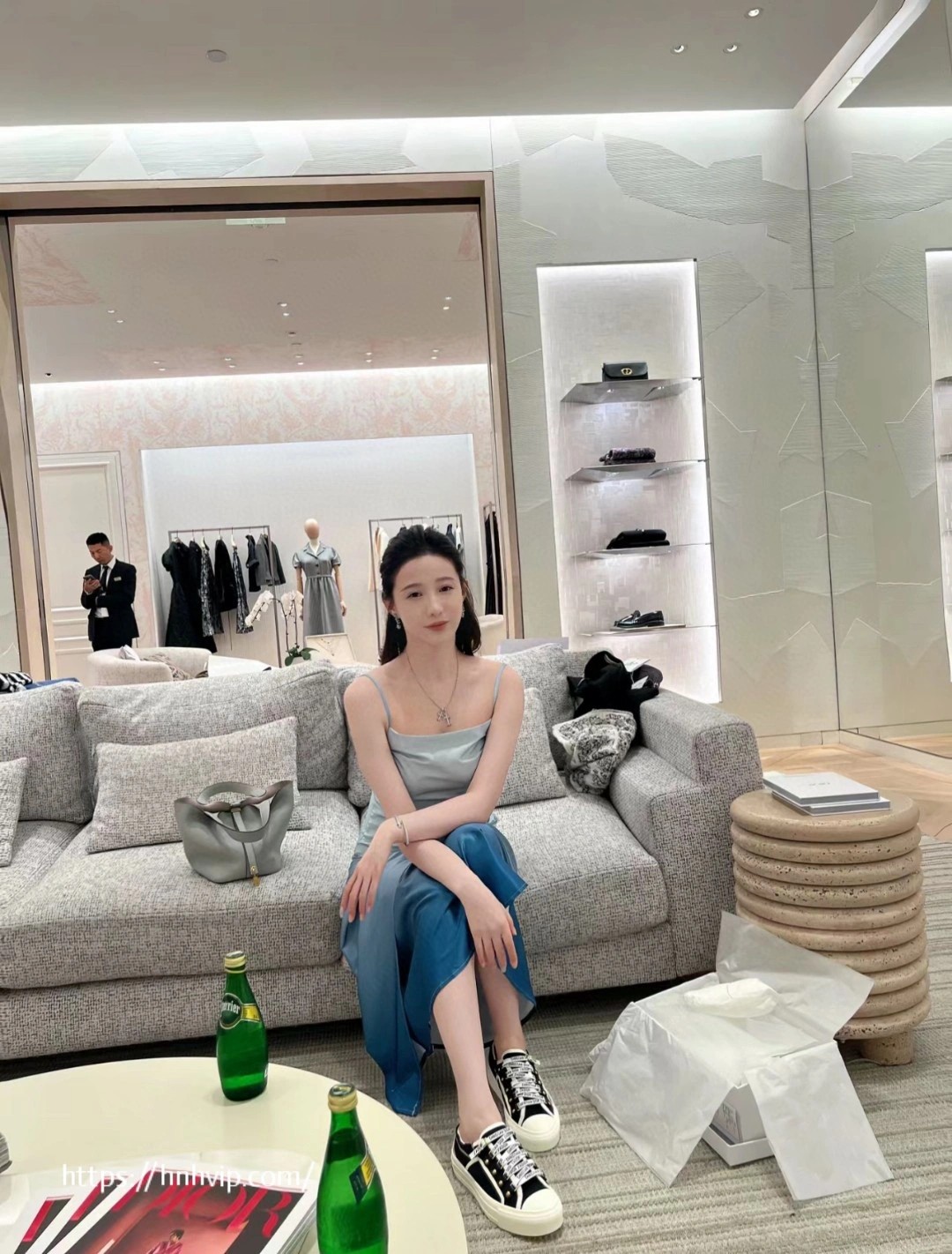 디올 워크앤디올 스니커즈 블랙 캔버스와 흰색 스웨이드 카프스킨