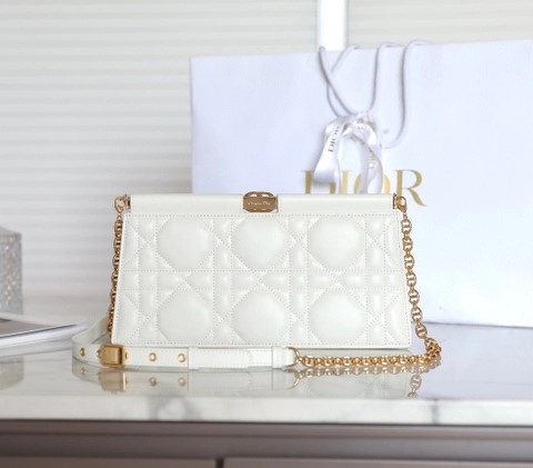Dior Caro Colle Noire 클러치 위드 체인 라떼 까나주 S5166UDBB