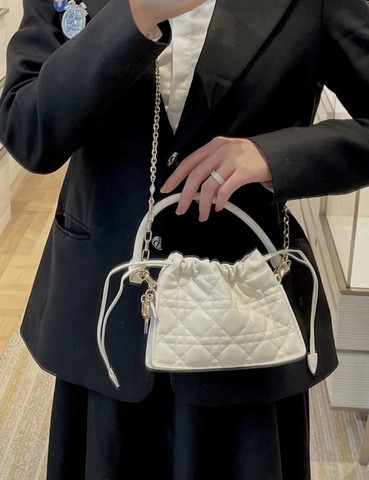 Dior Lady Dior Milly 미니 라떼 까나쥬 양가죽 50981ONMJ