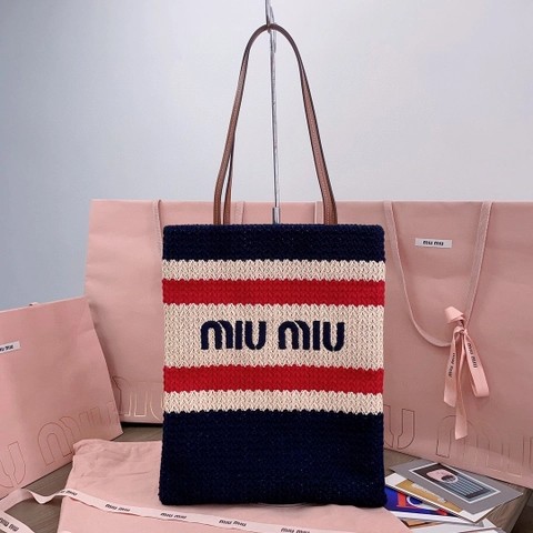 미우미우 크로셰 토트백 5BG248_2DO3_F075R_V_ORO 내추럴/블루 M1