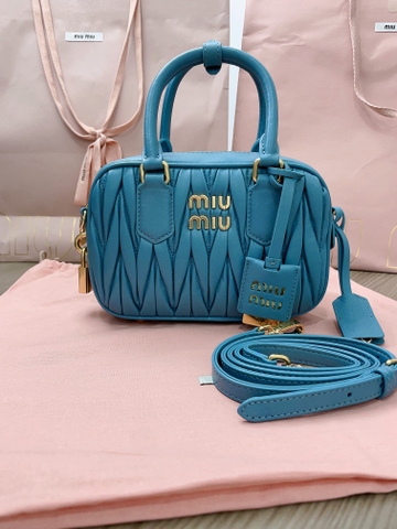 Miu Miu Arcadie 마틀라세 나파 가죽 백 5BB123 마린 블루 M1