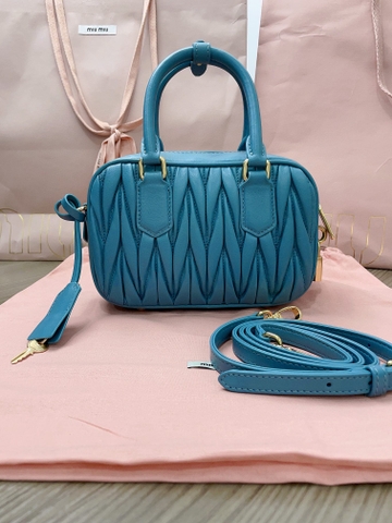 Miu Miu Arcadie 마틀라세 나파 가죽 백 5BB123 마린 블루 M1