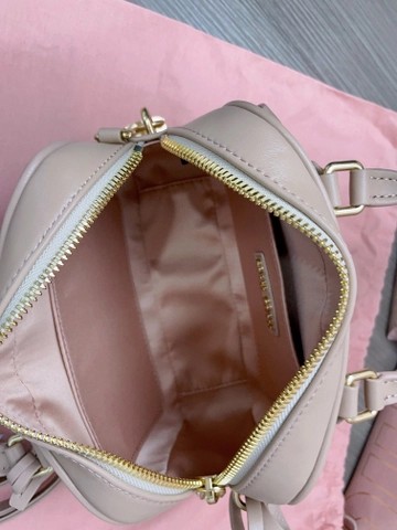 Miu Miu Arcadie 마틀라세 나파 가죽 백 5BB123 샌드 베이지 M1