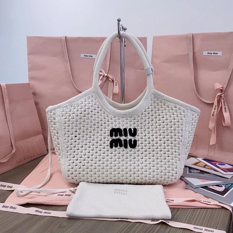 미우미우 5BG281_2F8E_F0N13_V_OOO 아이비 메쉬 코튼 백, 초크 화이트/블랙, M1