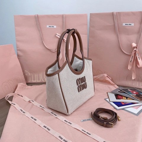 미우미우 5BG288 캔버스 토트백 M1