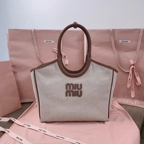 미우미우 5BG281 캔버스 토트백 M1