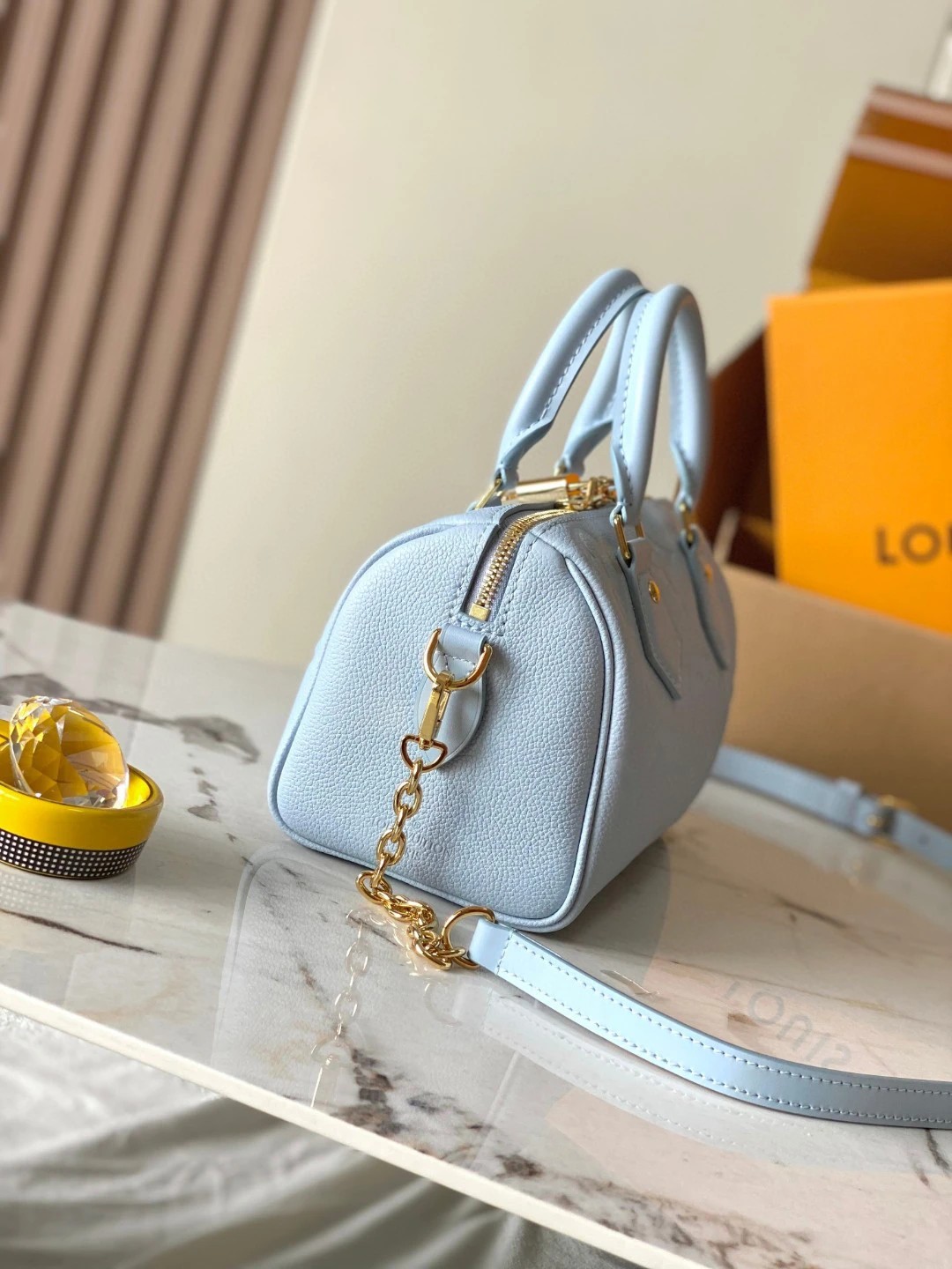 루이비통 M46484 스피디 반둘리에 20 블루 아워 Lv1