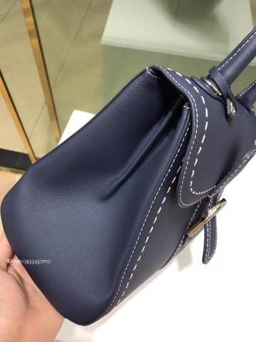 Delvaux Brillant MM Surpiqué 그레인 송아지 가죽 네이비
