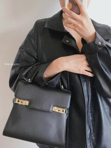 Delvaux Tempête PM, 실키 송아지 가죽 AA0612BQS099ZDO 블랙 GHW