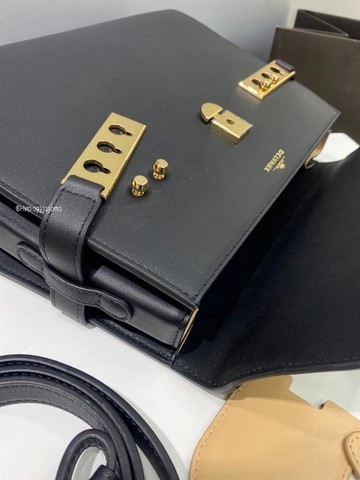 Delvaux Tempête MM, 실키 송아지 가죽 AA0611BQS099ZDO 블랙 GHW