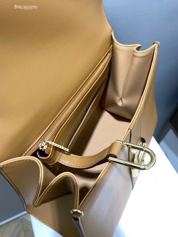 Delvaux Brillant MM 박스 카프 베이지
