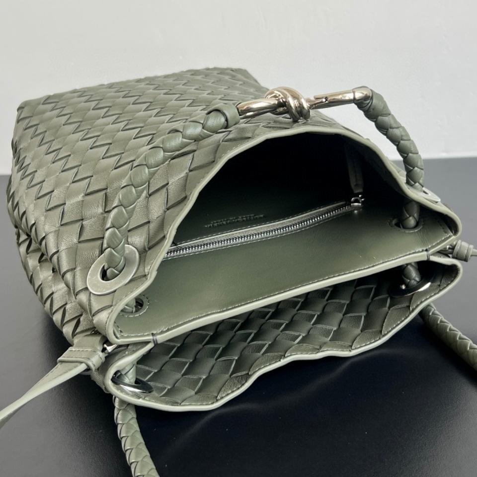 보테가베네타 스몰 안디아모 버킷 피클 855759V 25x18.5x11cm