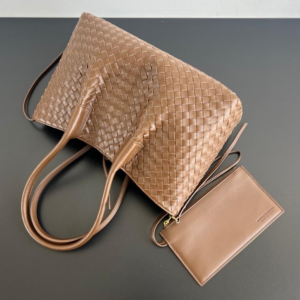 보테가베네타 피나코테카 솔방울 854371 34*20*14cm