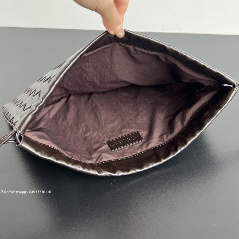 보테가 베네타 미디엄 더스트백 폰단트 796728 32x23x1cm
