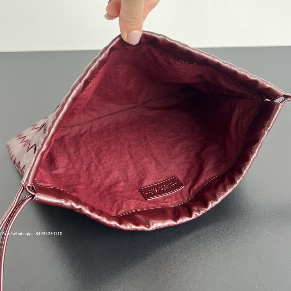 보테가 베네타 미디엄 더스트백 바롤로 796728 32x23x1cm