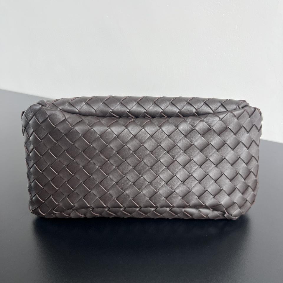보테가 베네타 미디엄 캄파나 폰단트 844249V4 33x20x16.5cm