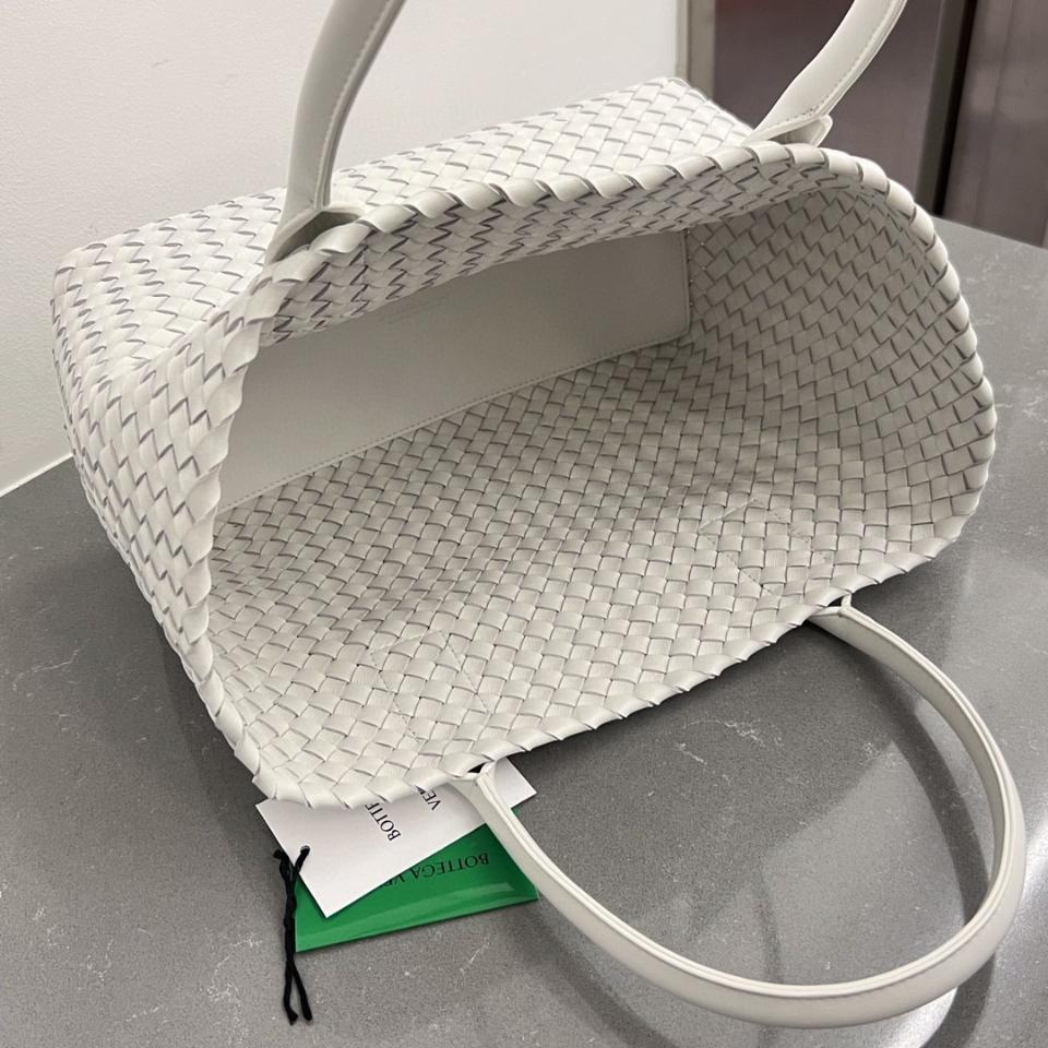 Bottega Veneta 미디엄 카바트 화이트 608810 40x29x16cm
