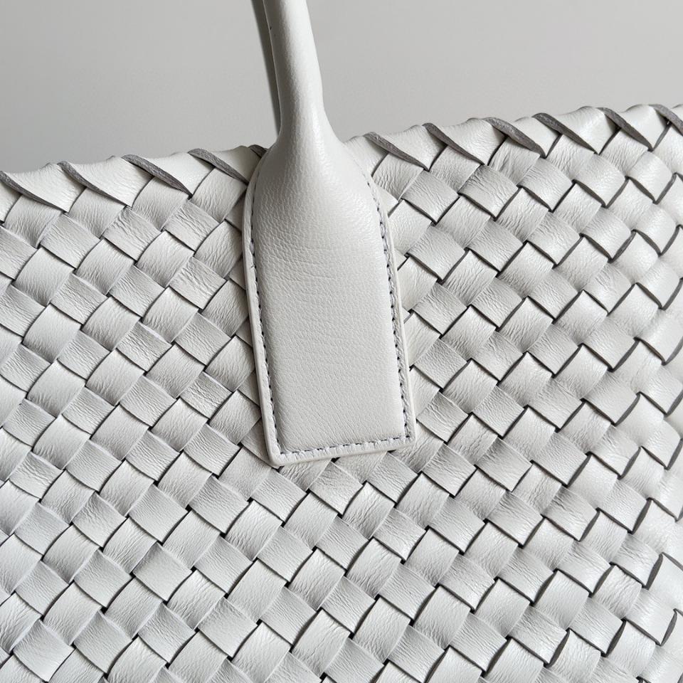 Bottega Veneta 미디엄 카바트 화이트 608810 40x28x16cm