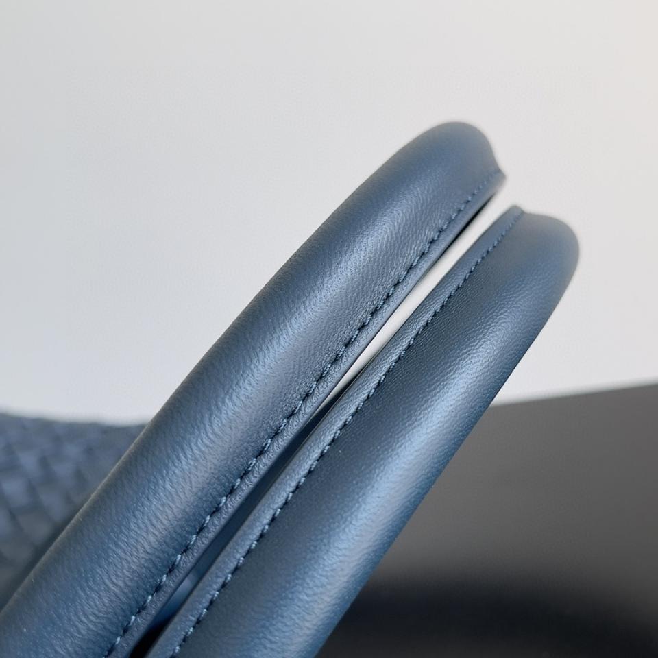 Bottega Veneta 미디엄 카바트 로즈 608810 40x28x16cm