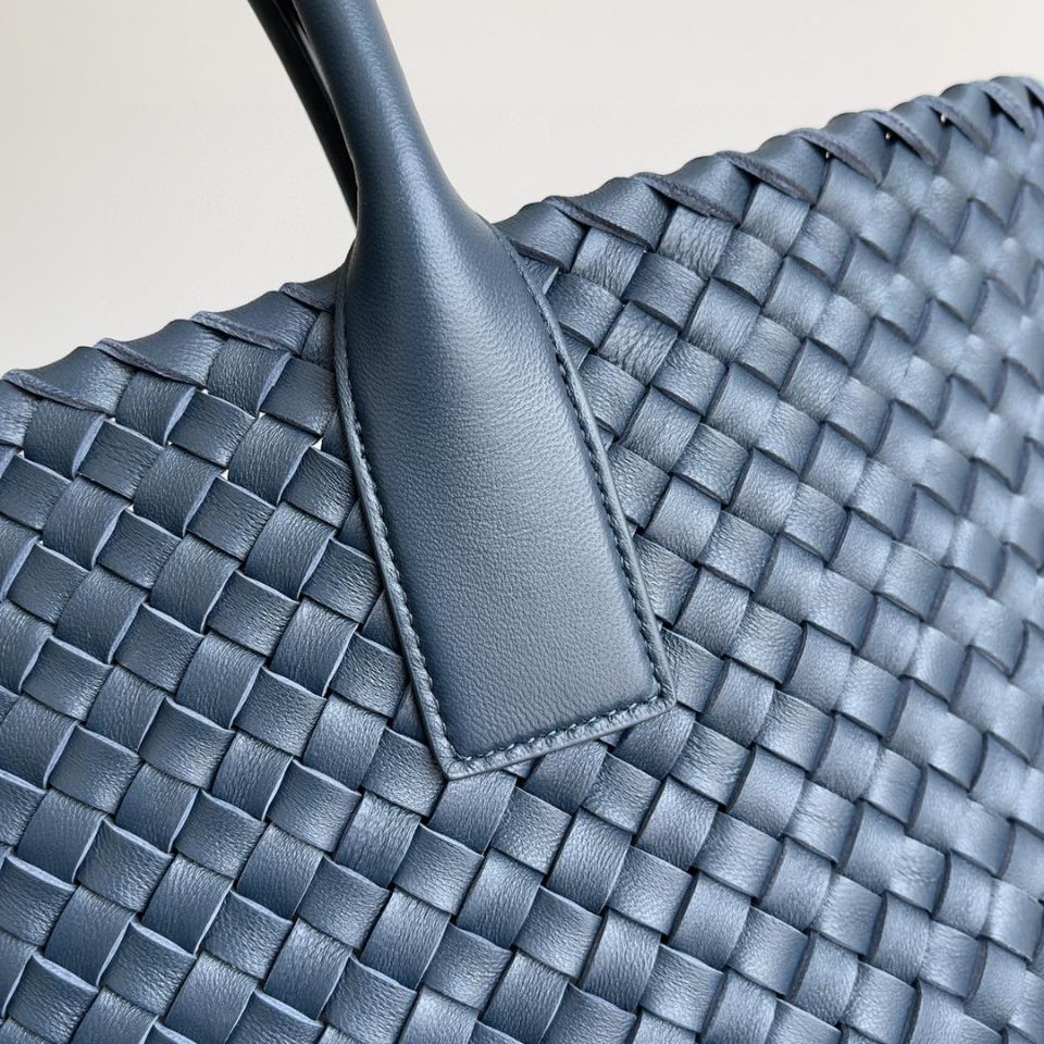 Bottega Veneta 미디엄 카바트 로즈 608810 40x28x16cm