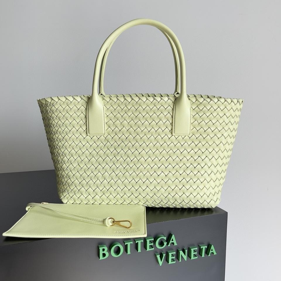 Bottega Veneta 미디엄 카바트 라임 608810 40x28x16cm