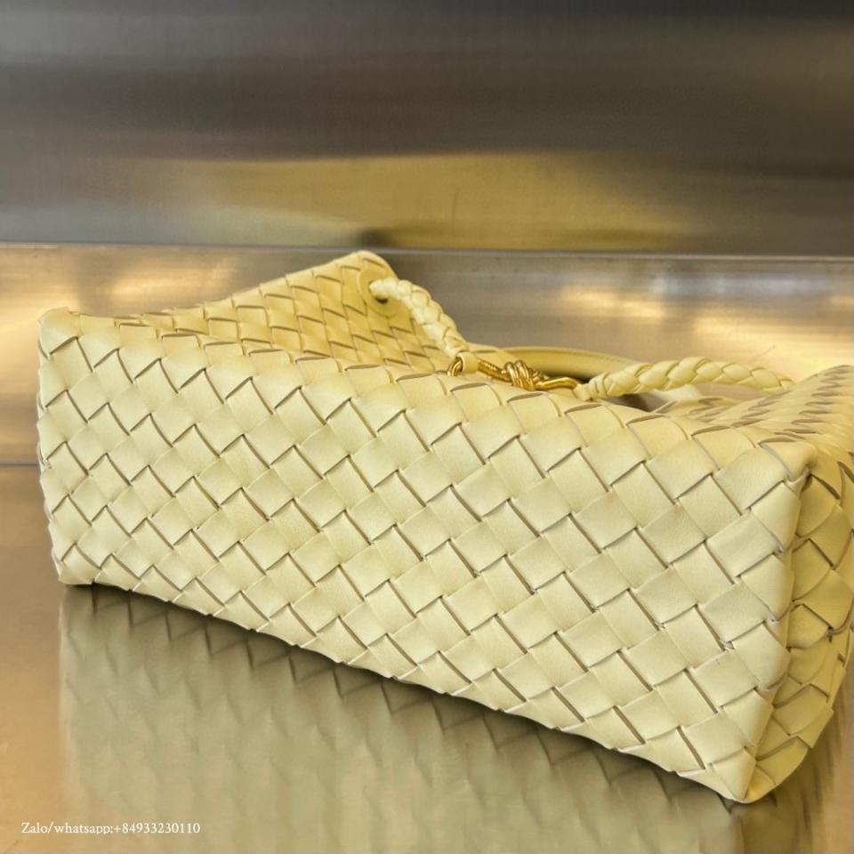 BOTTEGA VENETA 미디엄 안디아모 설퍼 743572 32x25x11cm