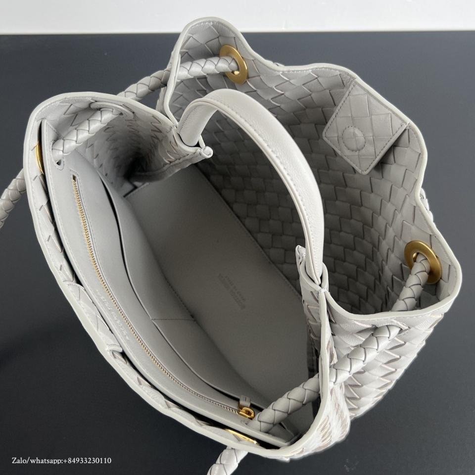 BOTTEGA VENETA 미디엄 안디아모 스털링 743572 32x25x11cm