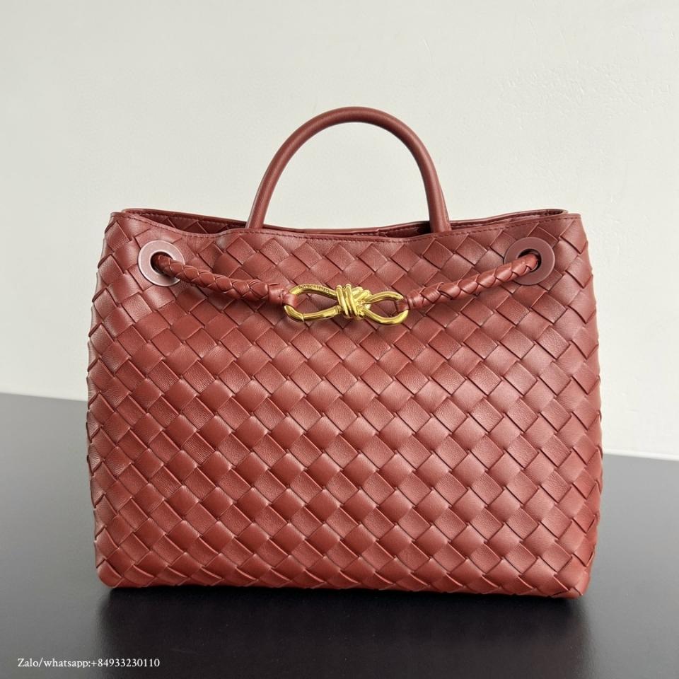 BOTTEGA VENETA 미디엄 안디아모 사펠레 743572 32x25x11cm