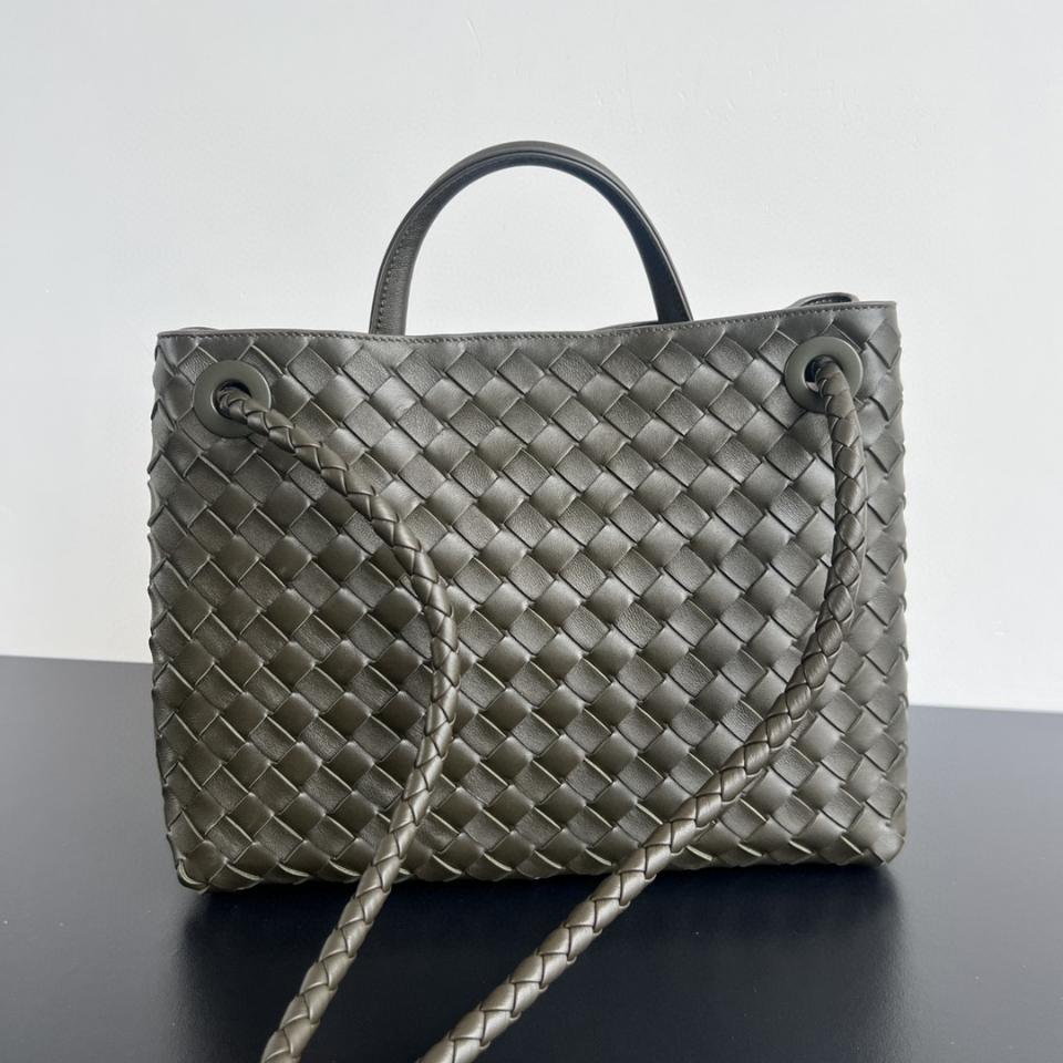 BOTTEGA VENETA 미디엄 안디아모 피클 743572 32x25x11cm