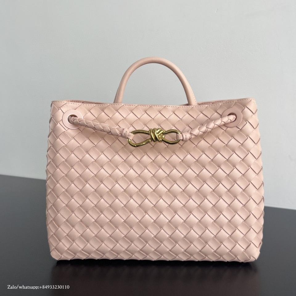 BOTTEGA VENETA 미디엄 안디아모 카메오 743572 32x25x11cm