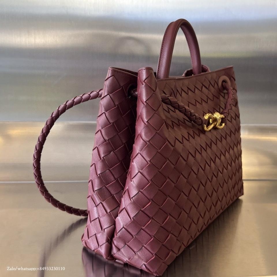 BOTTEGA VENETA 미디엄 안디아모 바롤로 743572 32x25x11cm