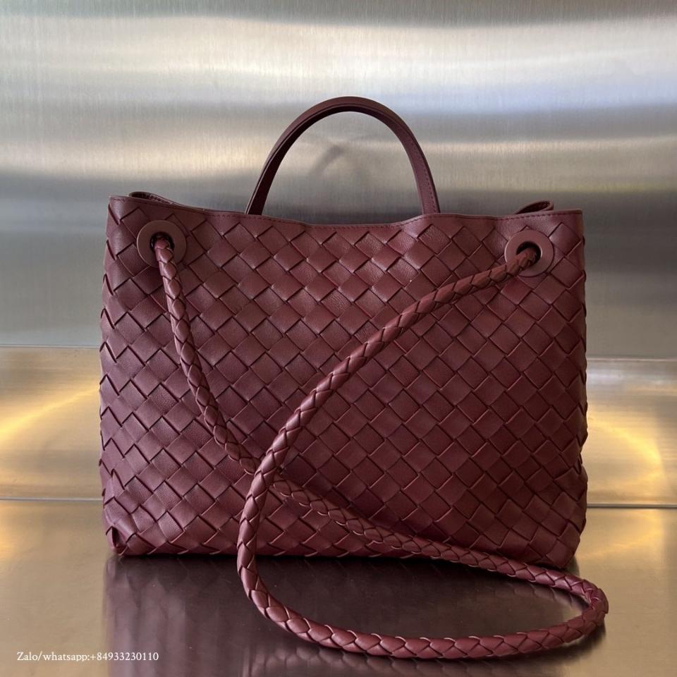 BOTTEGA VENETA 미디엄 안디아모 바롤로 743572 32x25x11cm