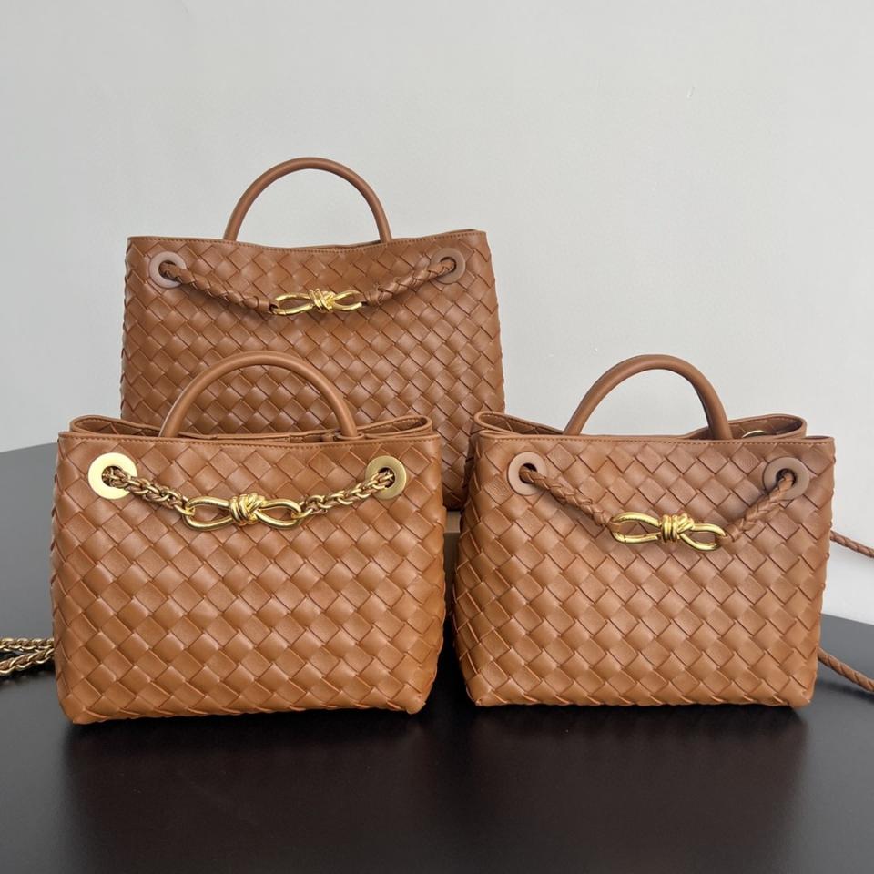 BOTTEGA VENETA 미디엄 안디아모 앰버 743572 32x25x11cm