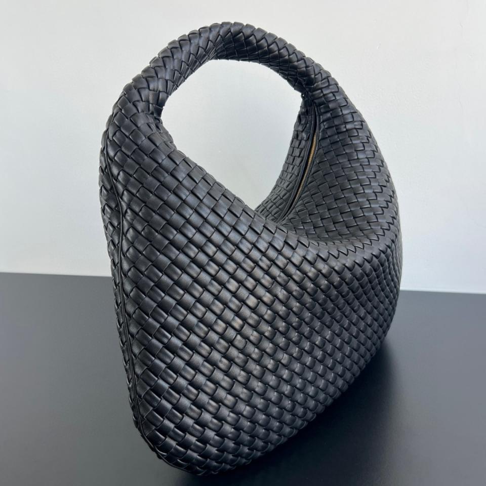 보테가 베네타 맥시 베네타 블랙 856739V6 59x39x6cm