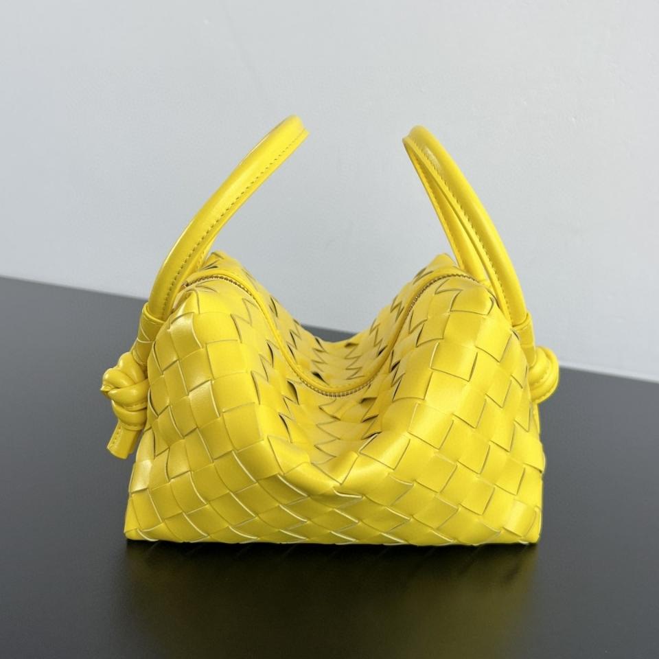 보테가 베네타 루프 탑 핸들 설퍼 796615V2 19x12x9cm