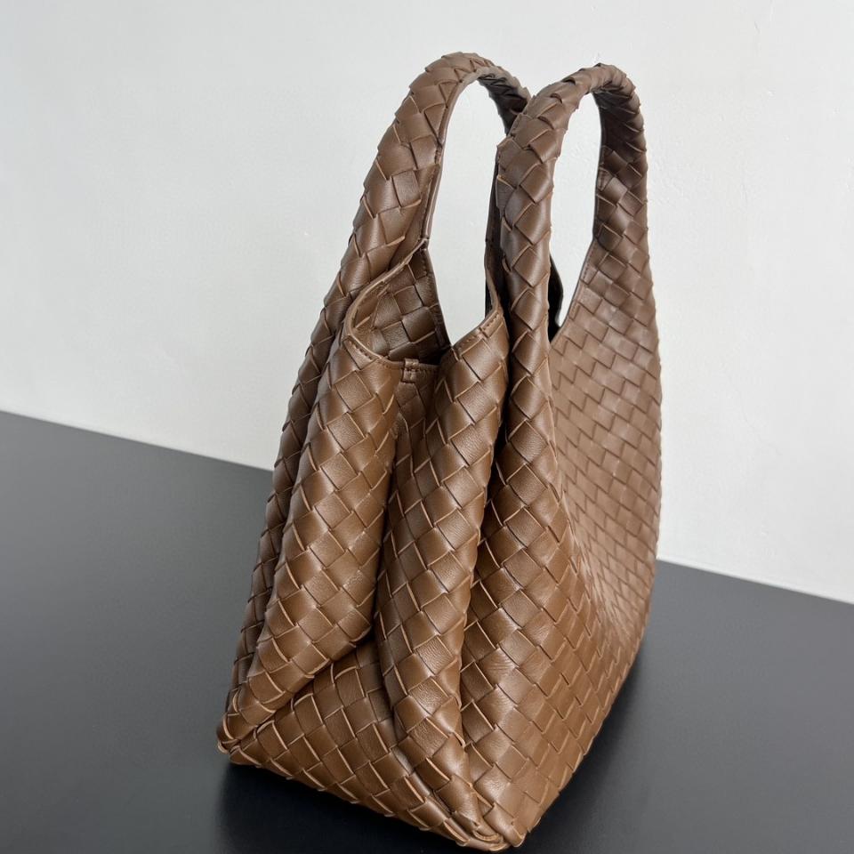 보테가 베네타 라지 캄파나 솔방울 844250V4 39x25x18.5cm