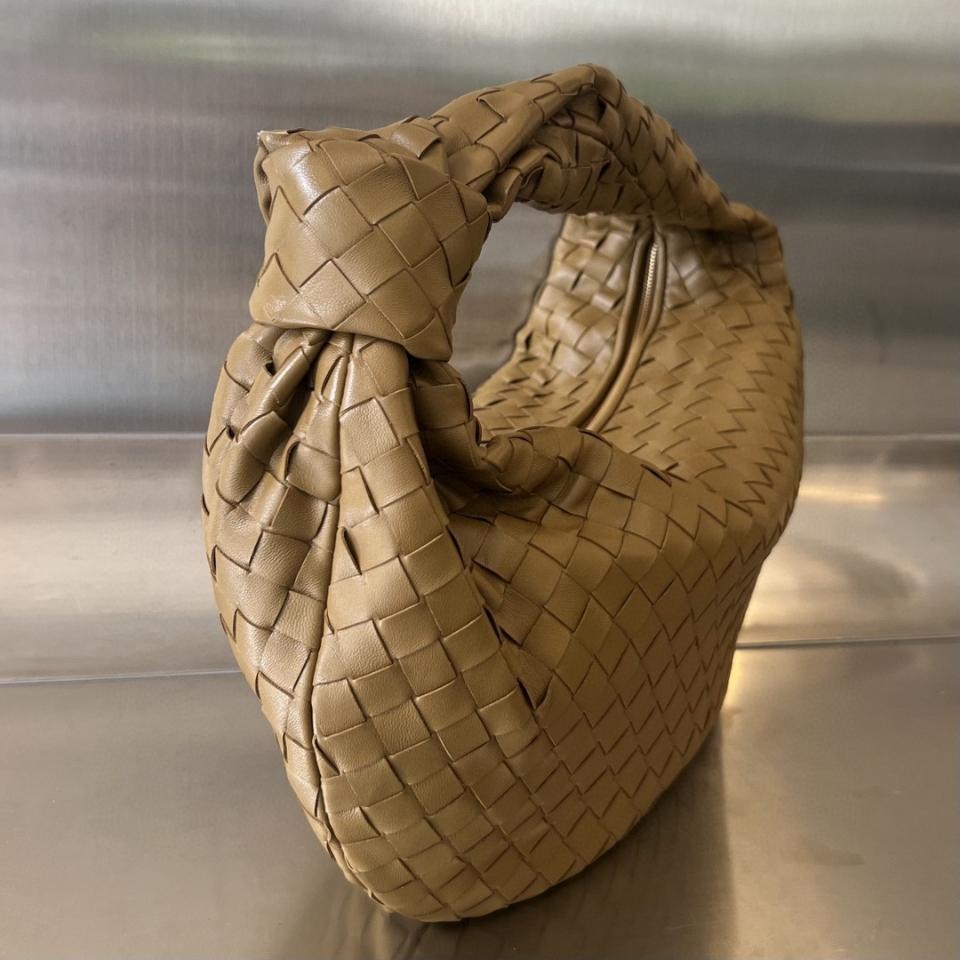 보테가 베네타 조디 다크 베이지 600261 48x40x16cm