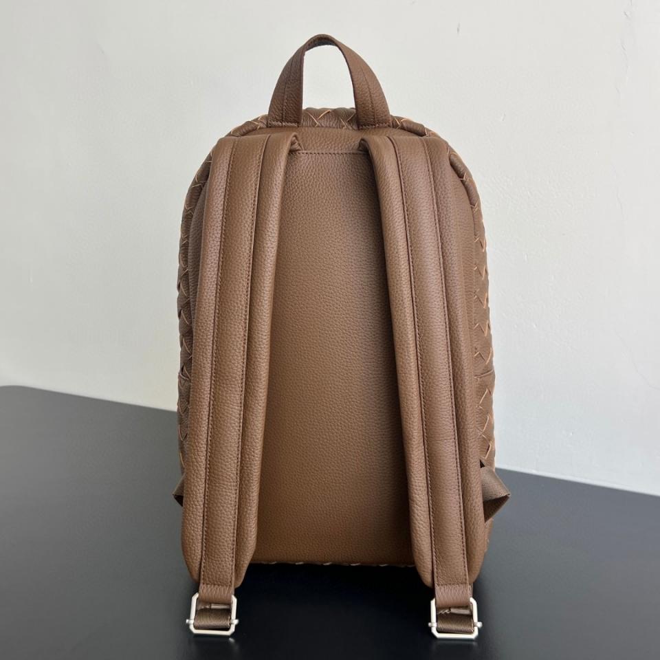 Bottega Veneta 인트레치아토 백팩 베이지 833158 46x30x14cm