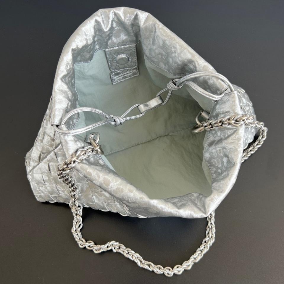 보테가 베네타 더스트백 노테 실버 844626V5 33x19x8cm