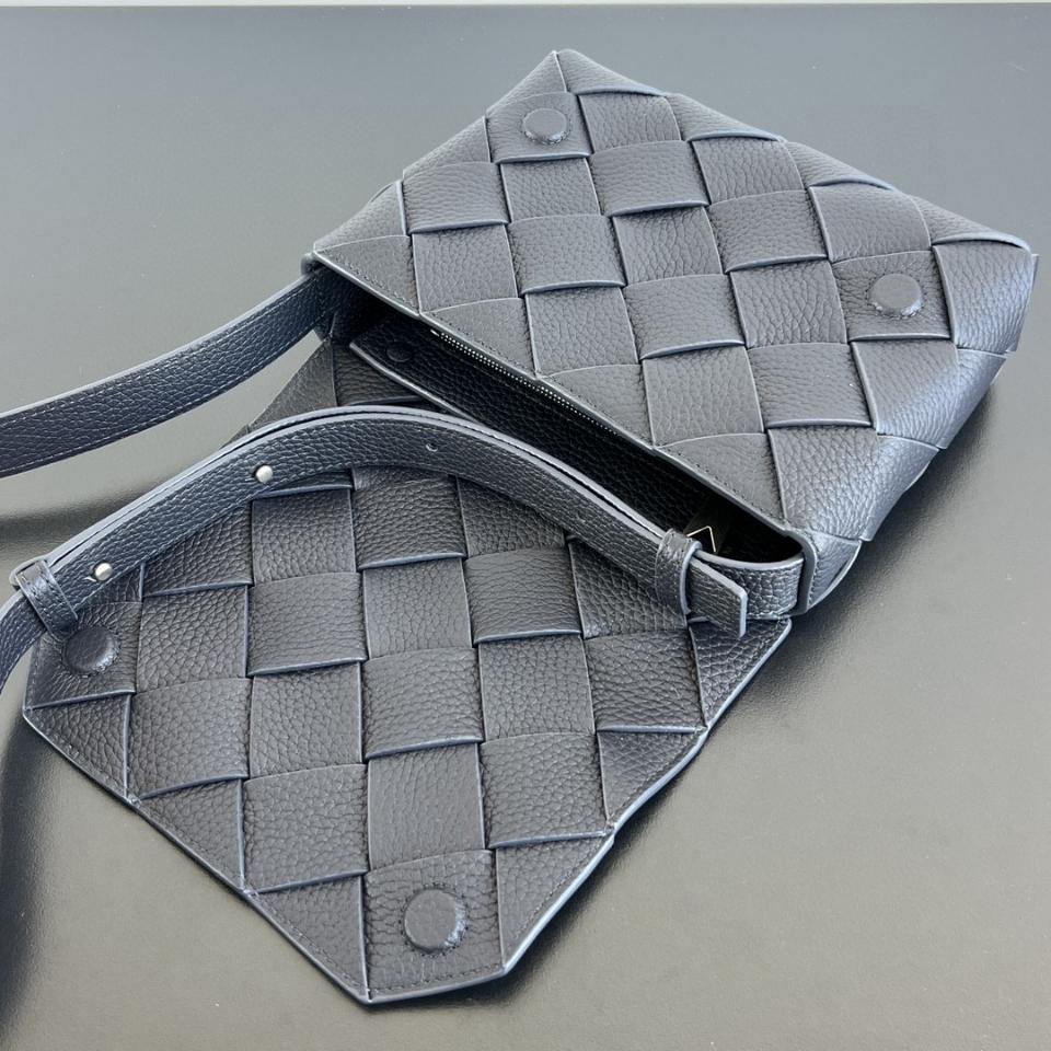 보테가 베네타 디아고 녹터널 795637 22.5x16.5x5.5cm