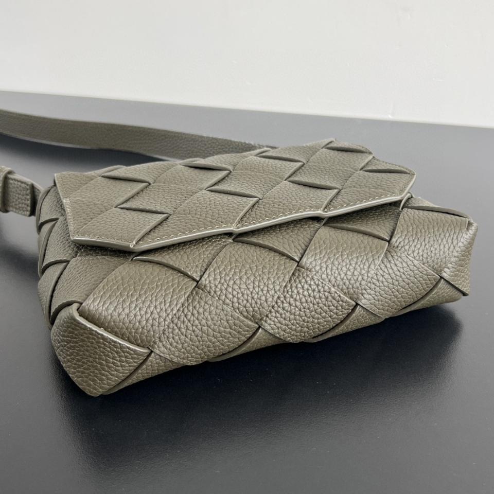 보테가베네타 디아고 다크카키 795637 22.5x16.5x5.5cm