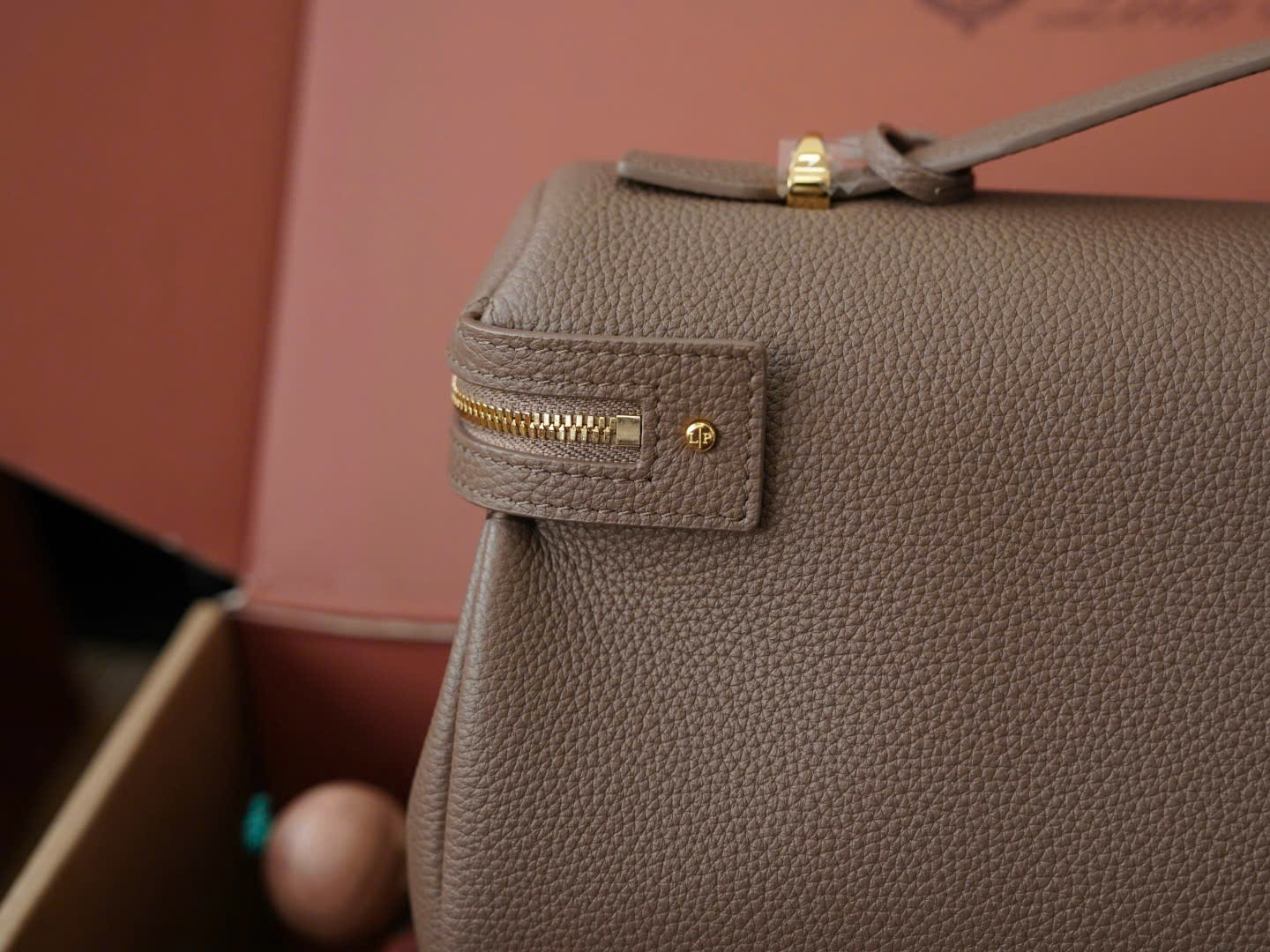 Extra Softy Bag L33 핸드백