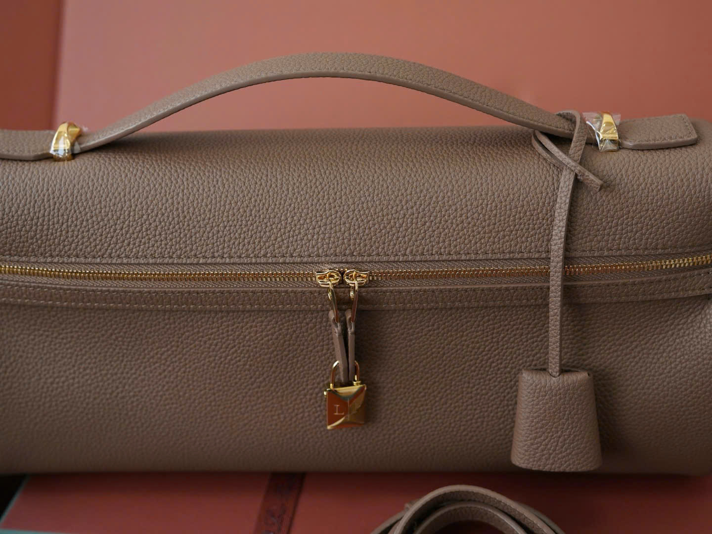 Extra Softy Bag L33 핸드백