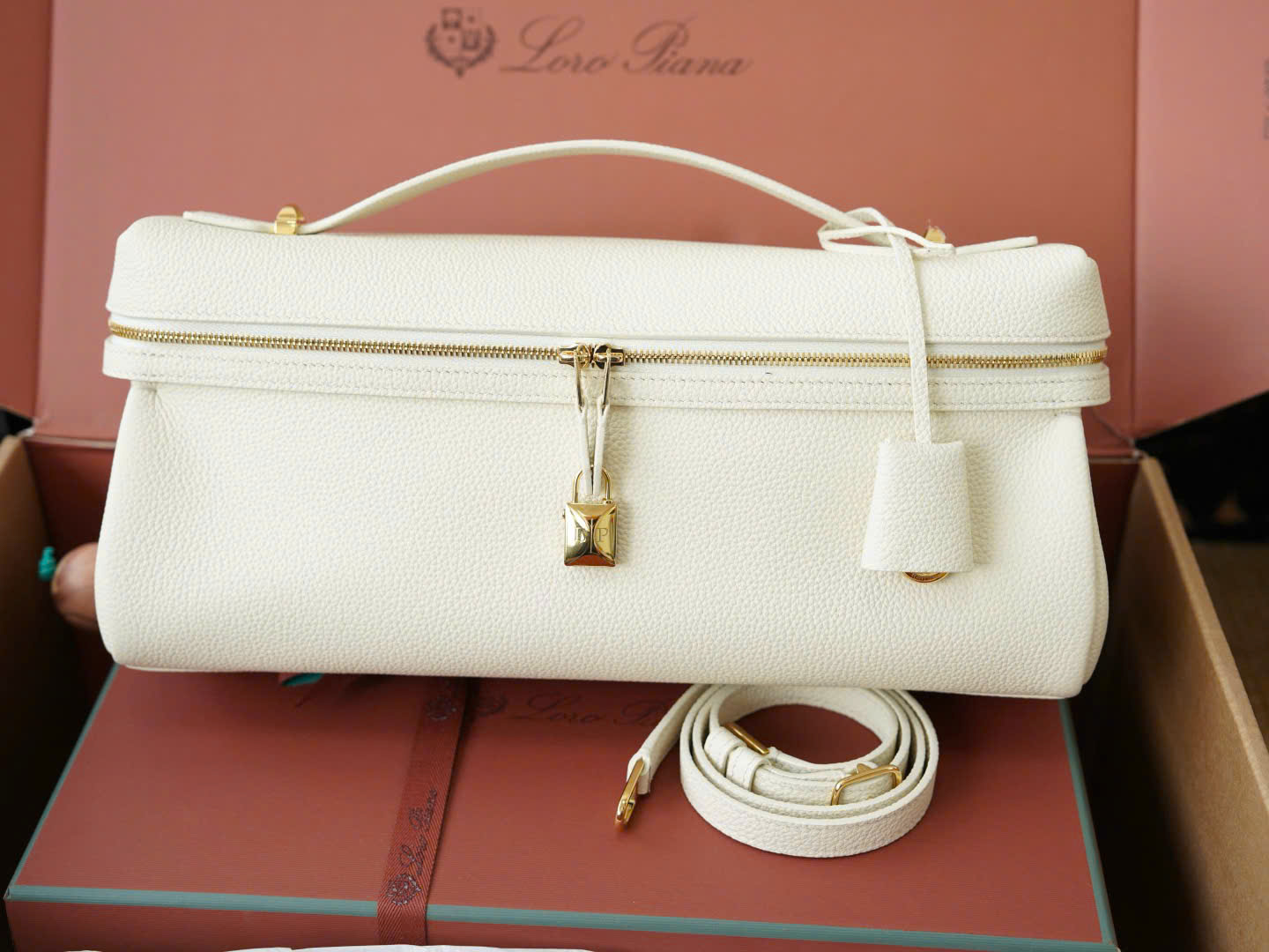 Extra Softy Bag L33 핸드백