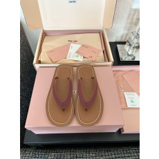 MIU MIU 로고 장식 여성 로퍼