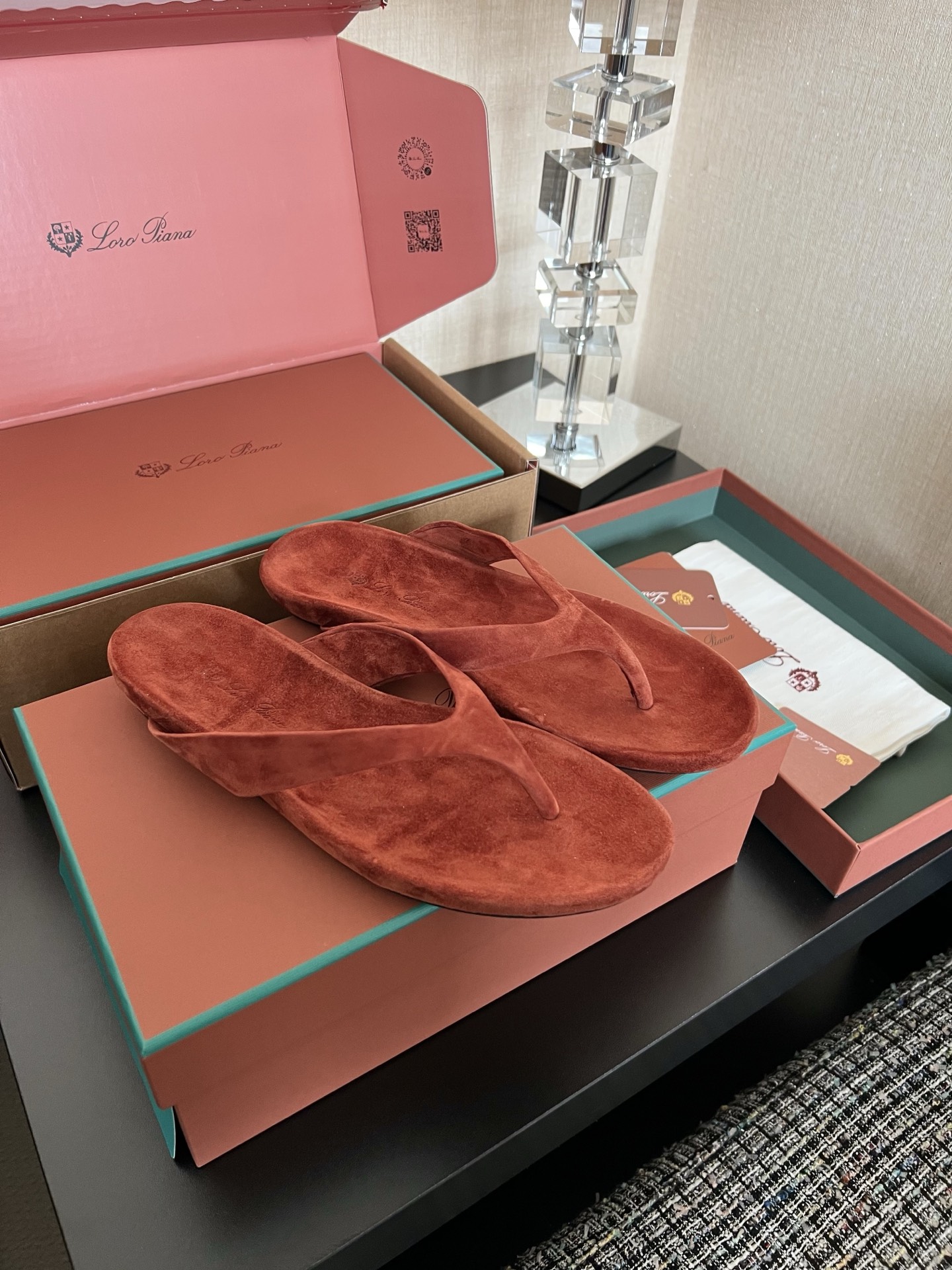 Loro Piana Ida 스웨이드 고트스킨 라운드 토 플랫 조리