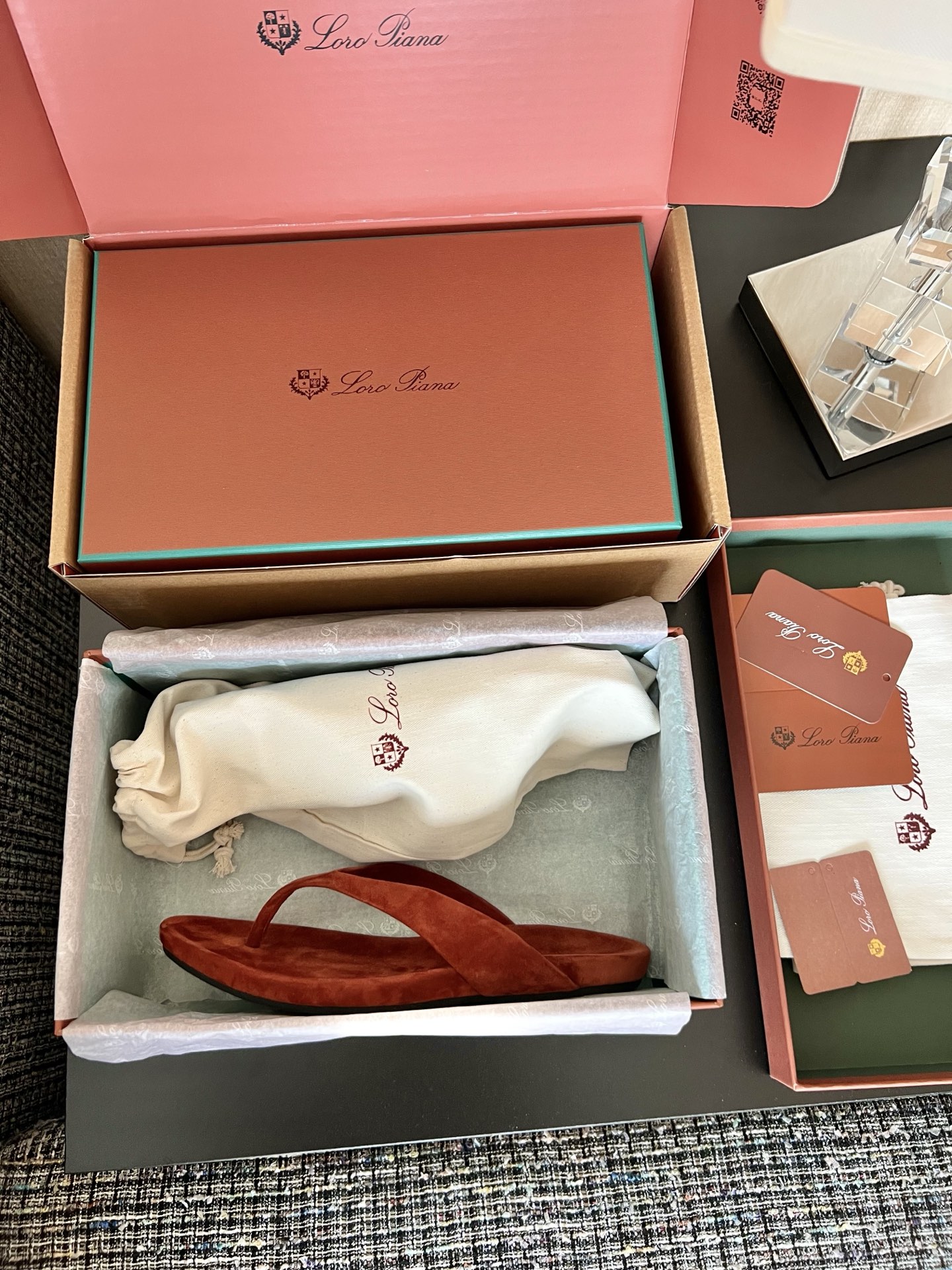 Loro Piana Ida 스웨이드 고트스킨 라운드 토 플랫 조리