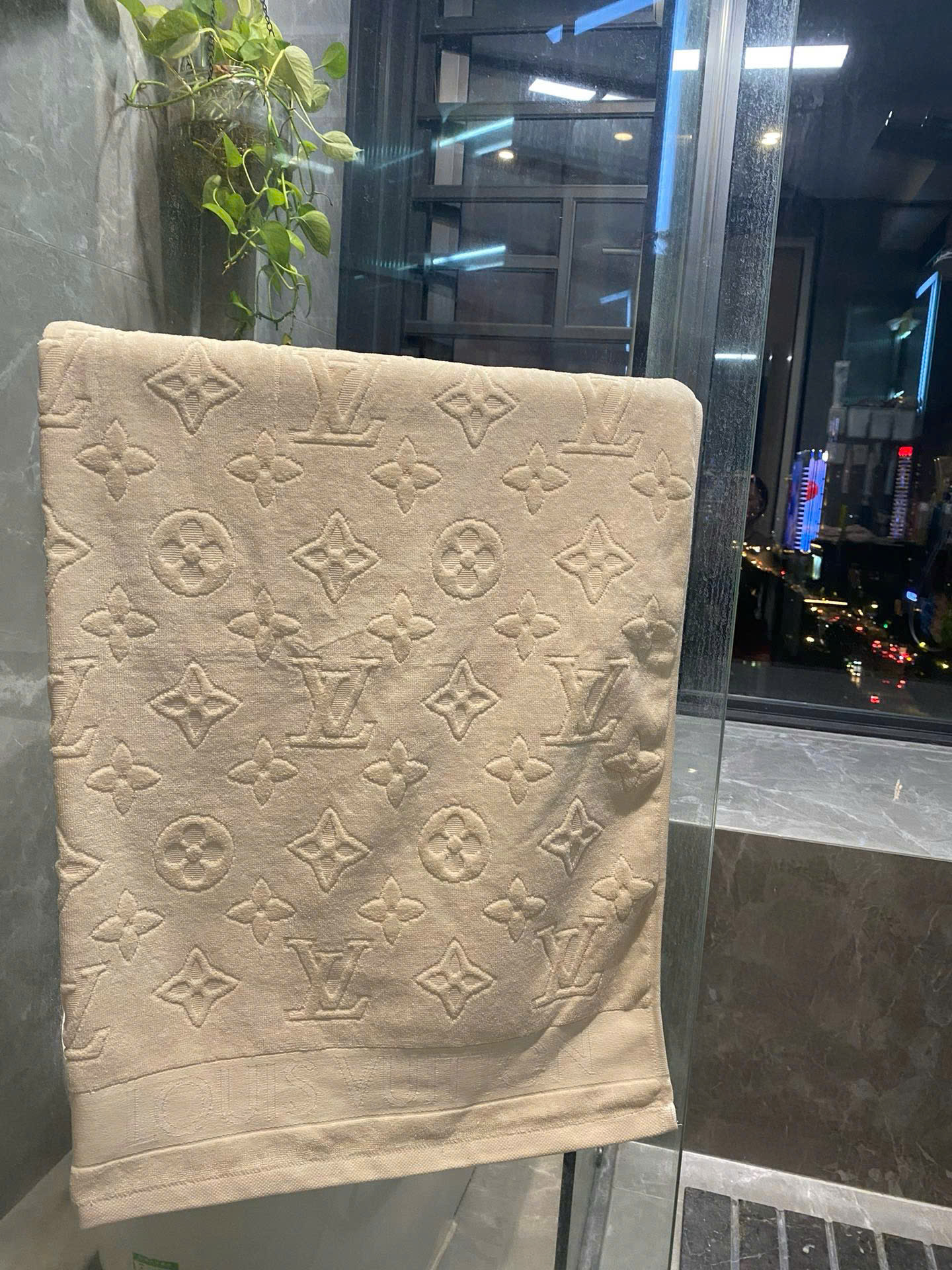 루이비통 LVacation 비치 타월 1PCS