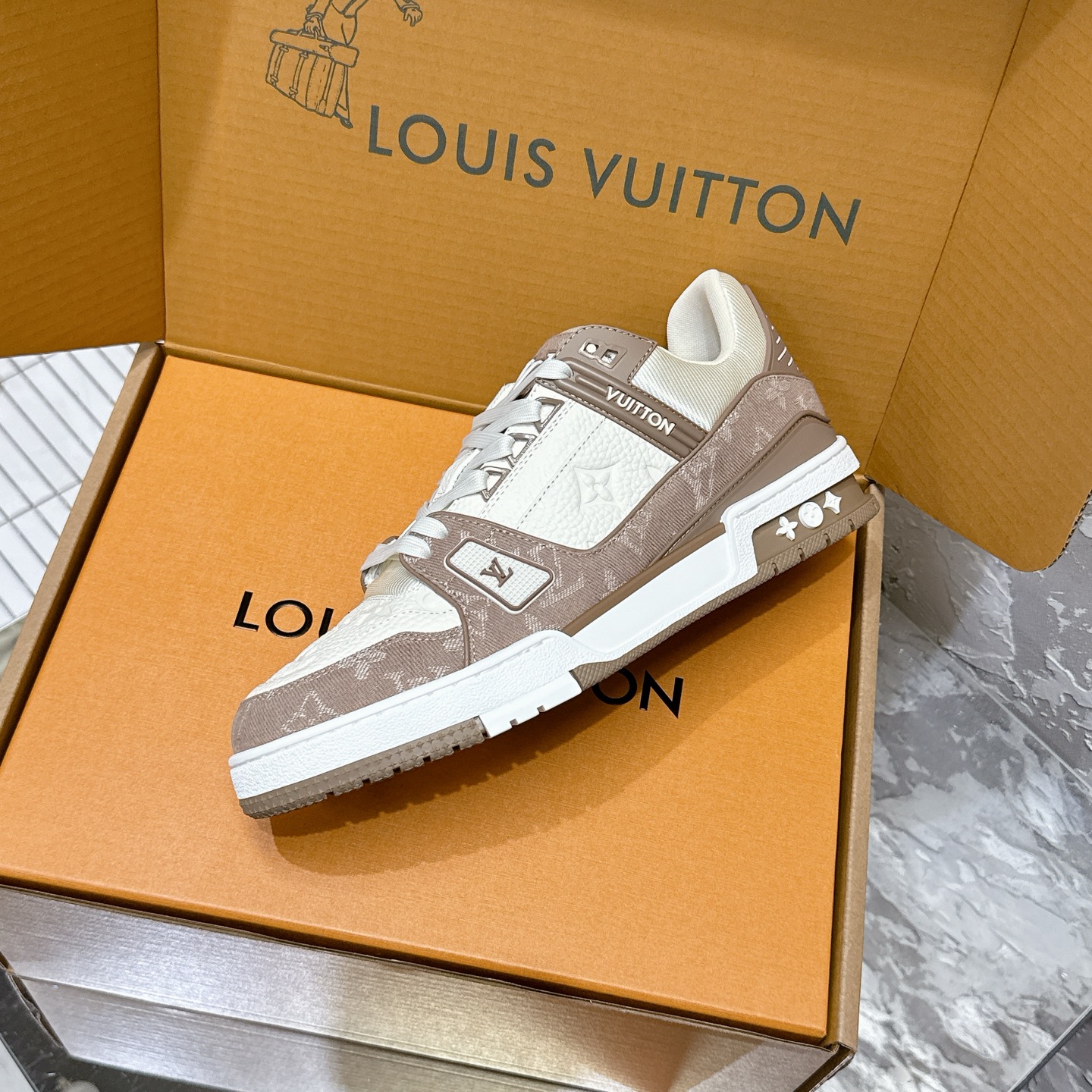 루이비통 LV Trainer 스타일 남성용 로우탑 스니커즈