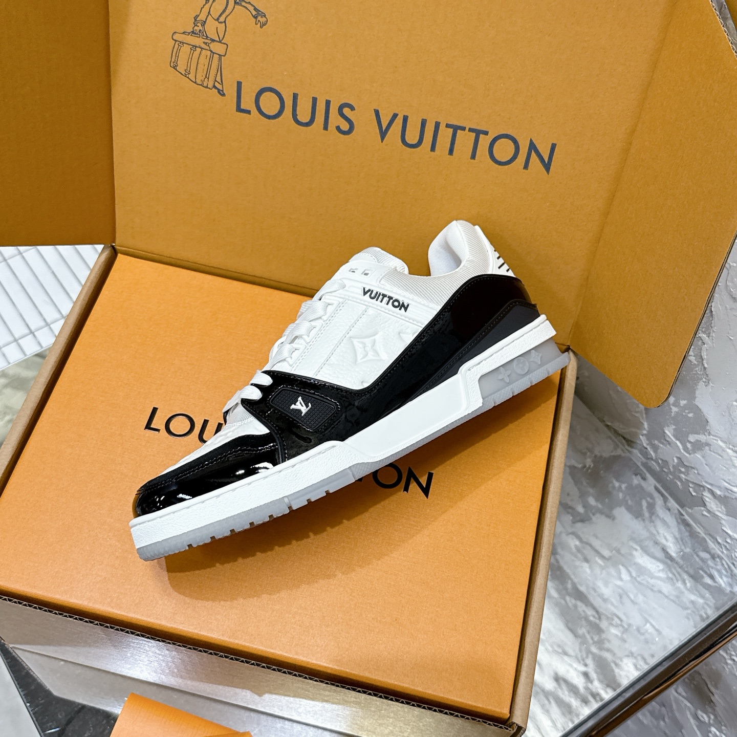 루이비통 LV Trainer 스타일 남성용 로우탑 스니커즈